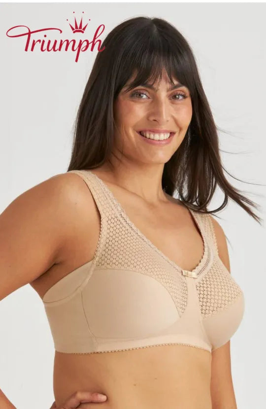 Triumph - Комплект от 3 части 🔥 Удобен дантелен сутиен с щампа
