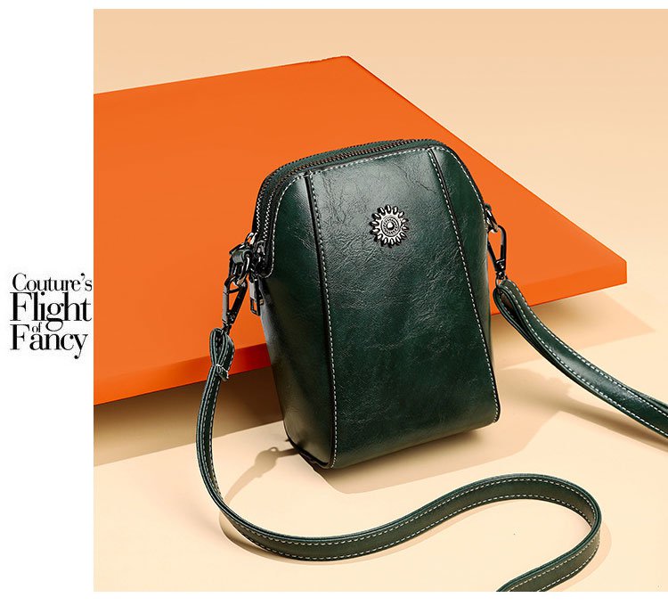 Френска чанта през рамо с подходящ калъф