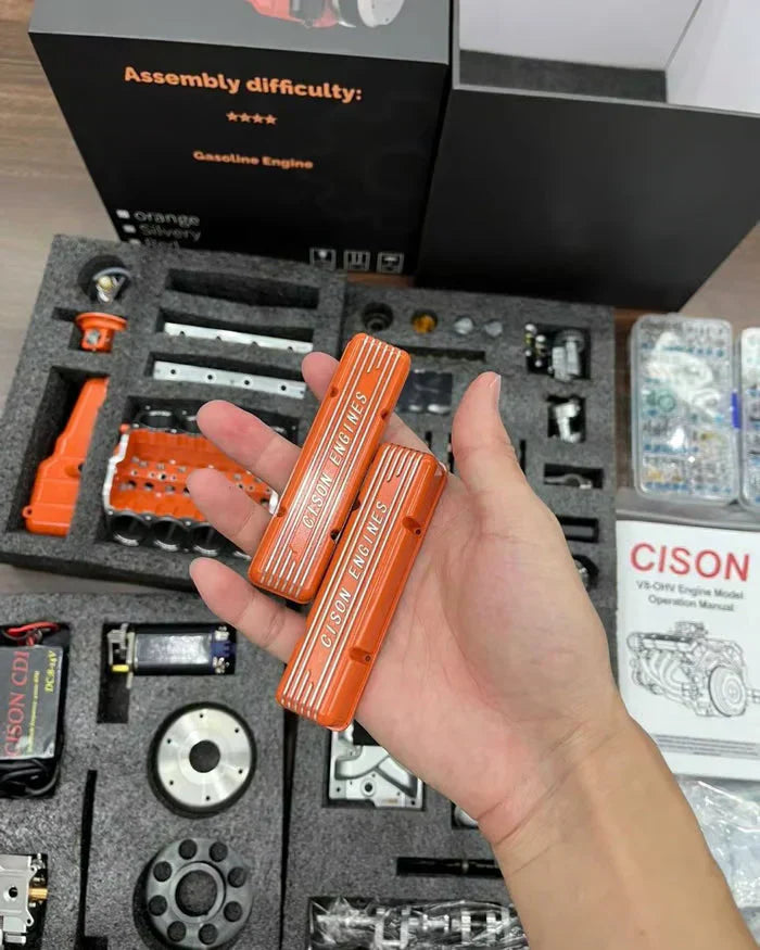 🔥 Ревящ V8 двигател!