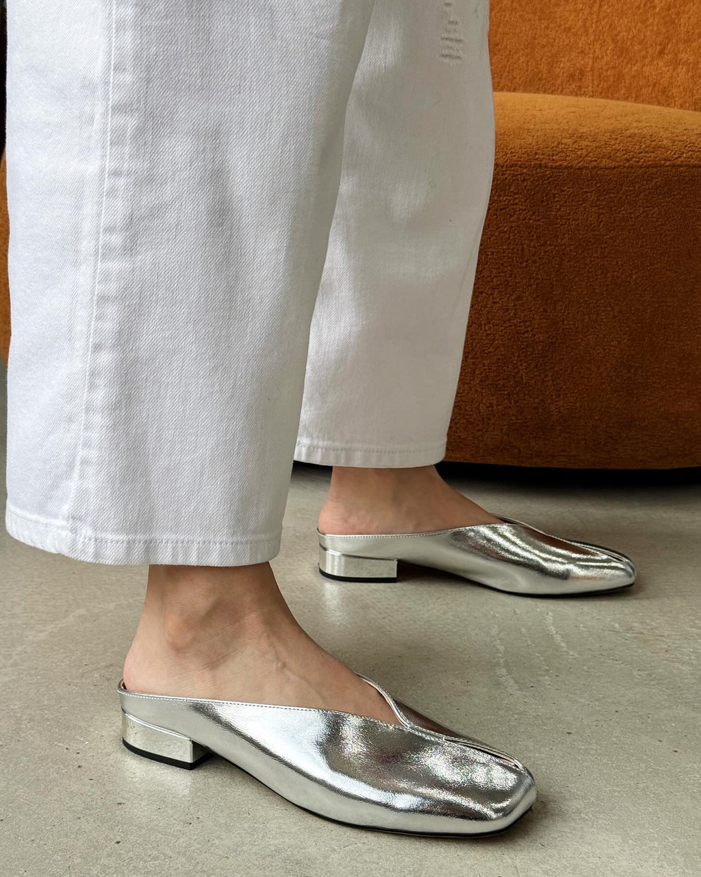 Летни дамски сандали, изработени от мека кожа, дишащи и удобни