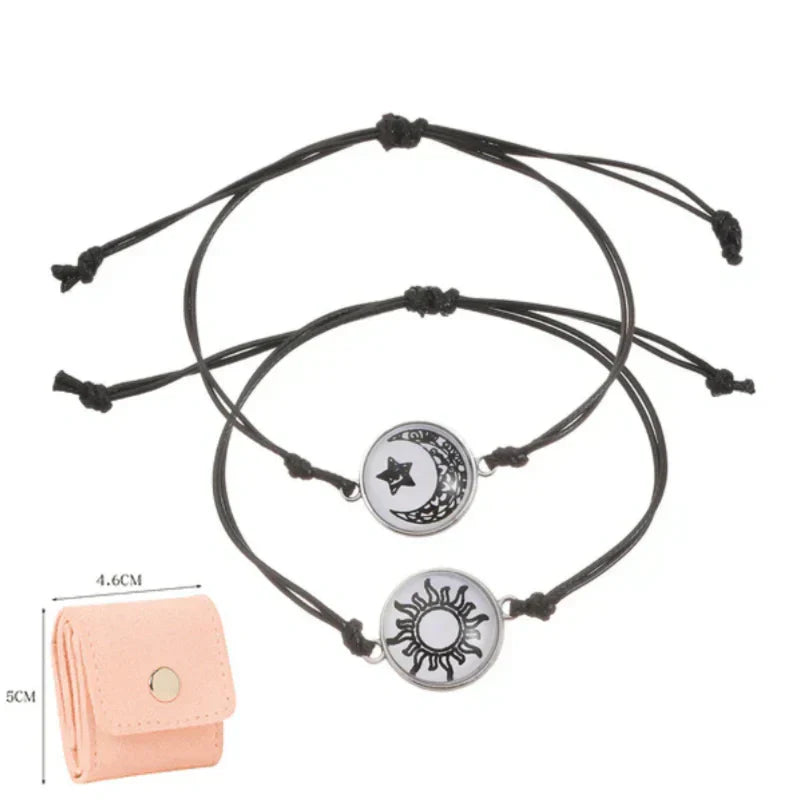 Слънце и Луна – Една душа. 💞 Гривни за двойки, които се свързват въпреки разстоянието.