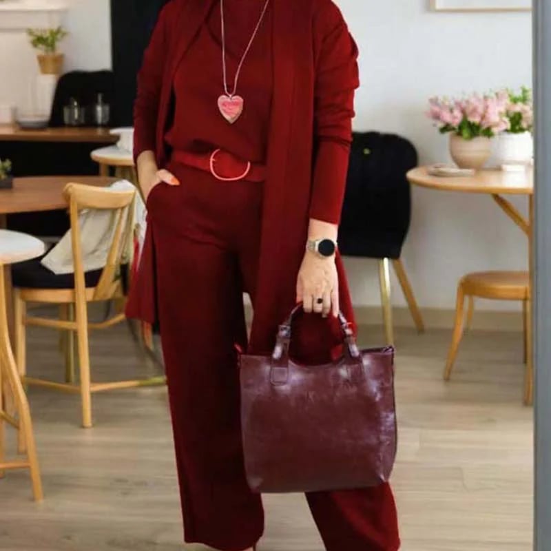 ⏳Különleges, korlátozott ideig érvényes ajánlat⏰Elegáns, 3 részes szett, amely hosszú kardigánt, felsőt és nadrágot tartalmaz💞