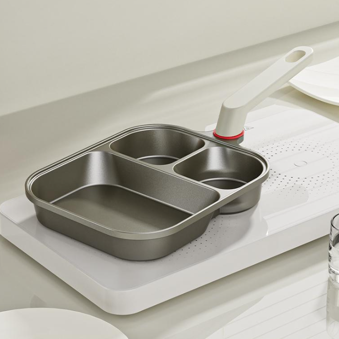 4-в-1 незалепващ тиган: идеален за яйца, бекон и бургери