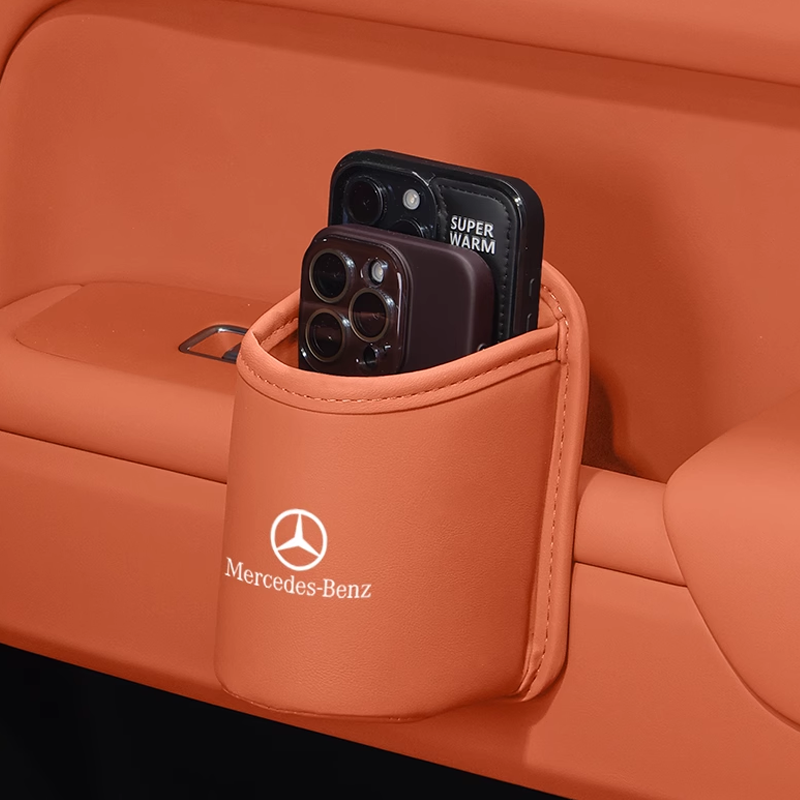 Кожена поставка за чаши Velora – лесна за инсталиране, възможна е персонализация на логото