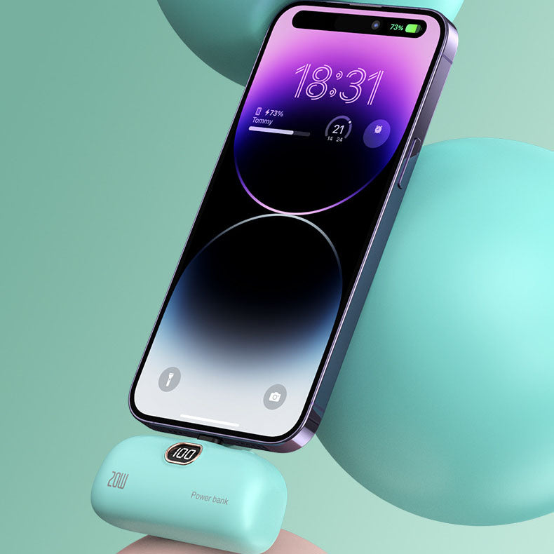 Преносима, безжична батерия с форма на червило и капацитет 5000 mAh