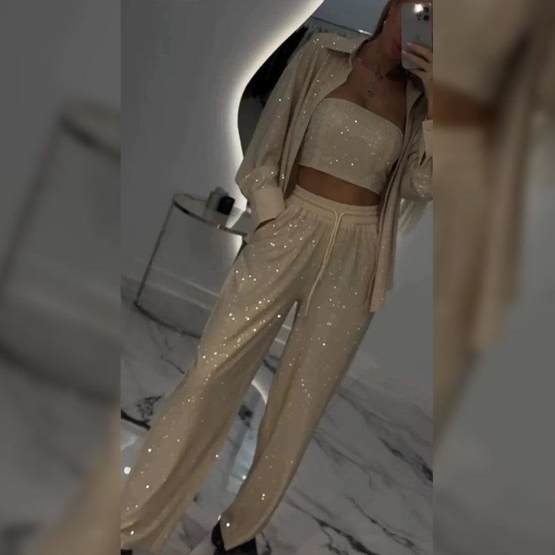 Разкошен блейзър, уютна подплата и широки панталони (от 3 части)