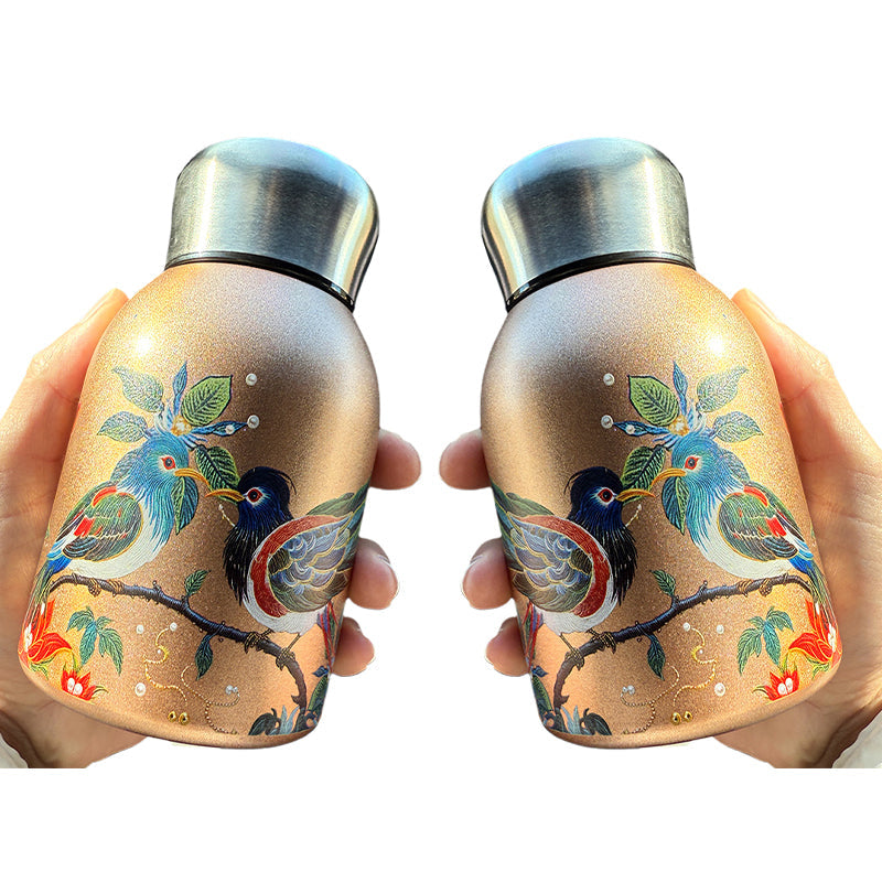 Стилна и преносима изолирана бутилка за вода