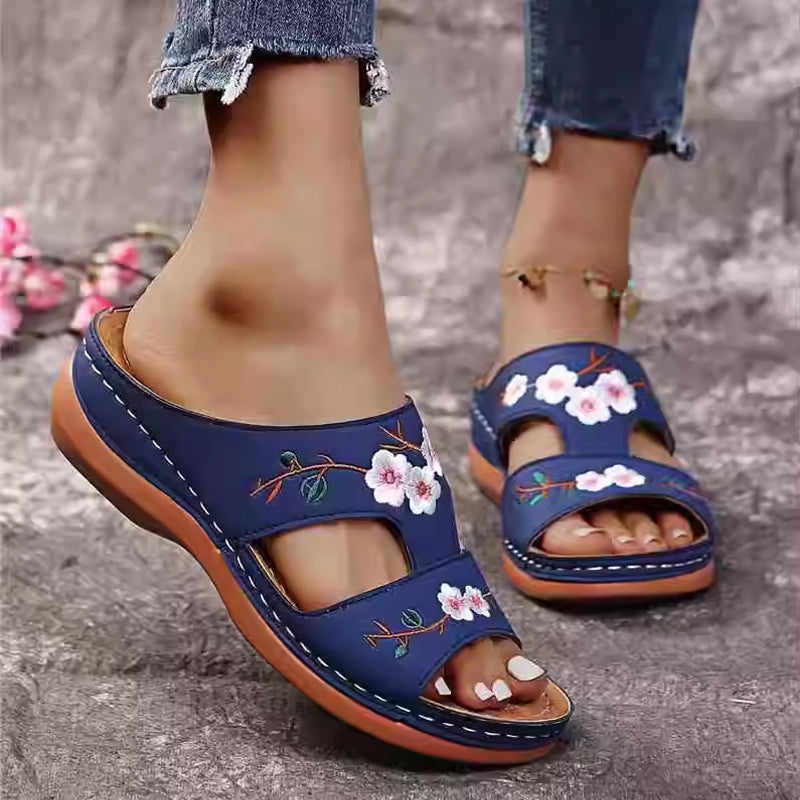 🏖️Удобни дамски чехли с отворени пръсти на платформи