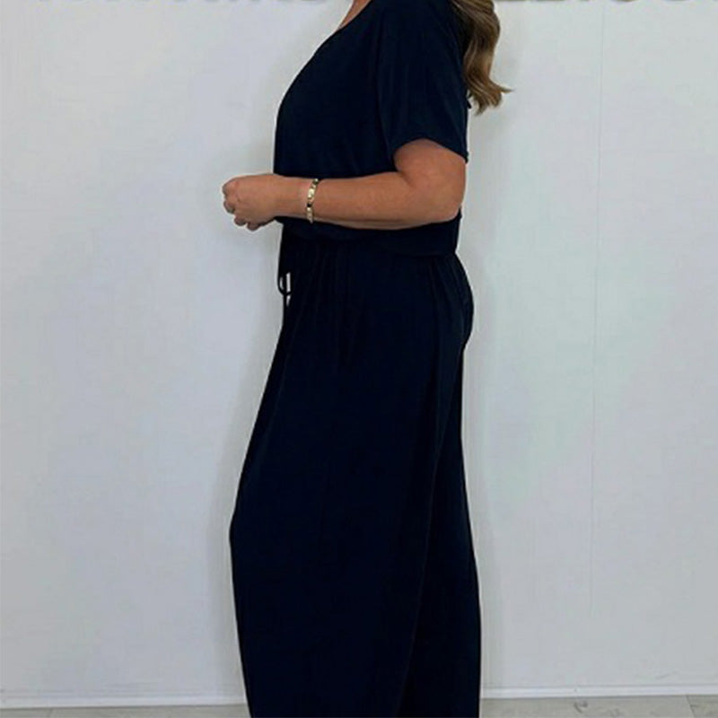 Едноцветен гащеризон с V-образно деколте