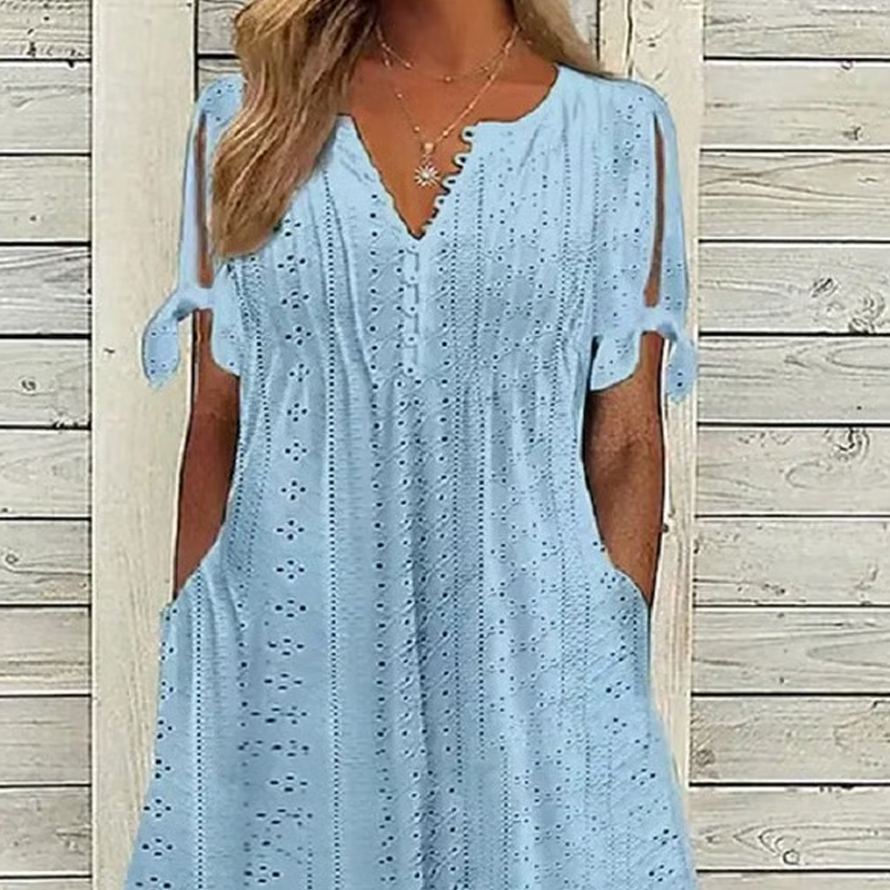 Елегантна дамска рокля с V-образно деколте