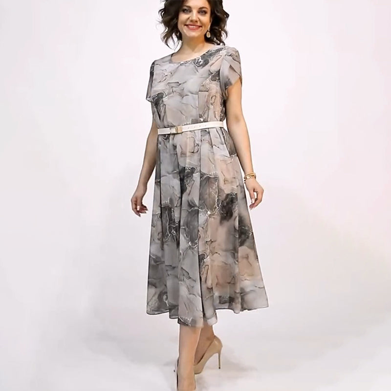 Елегантна дамска рокля с къс ръкав и кръгло деколте