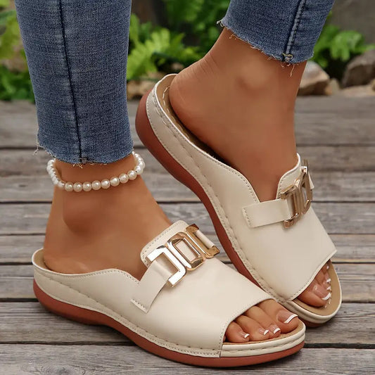【EU 36-45】👡Egyszerű fém csatos szandál