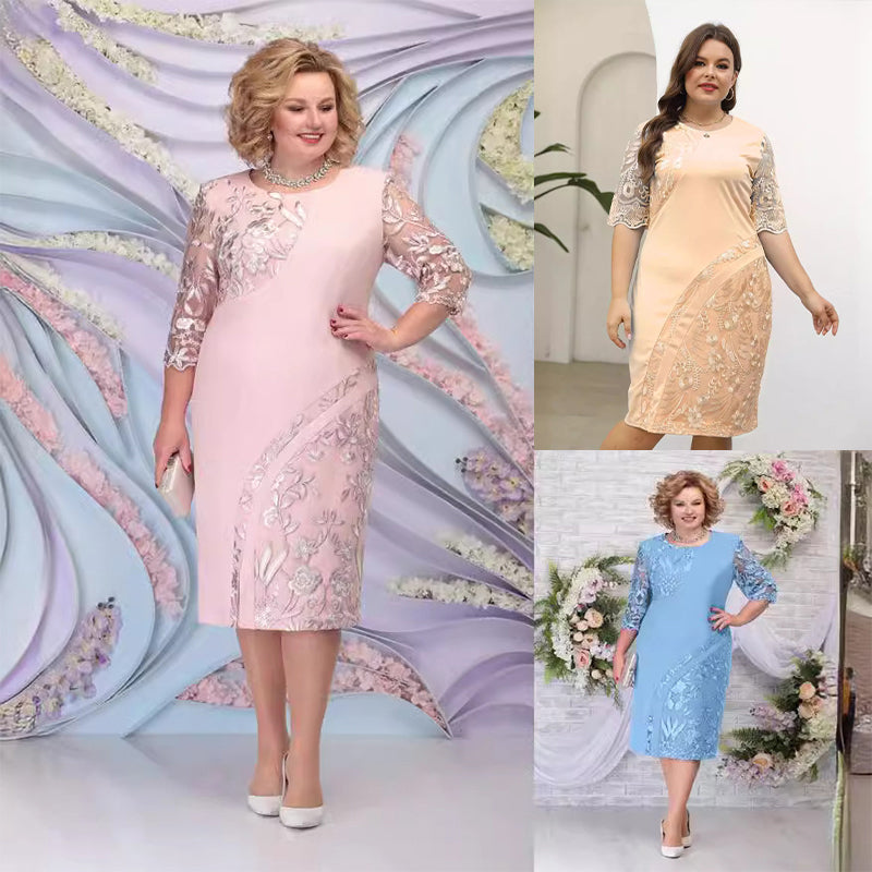 Елегантна дантелена рокля с цветя