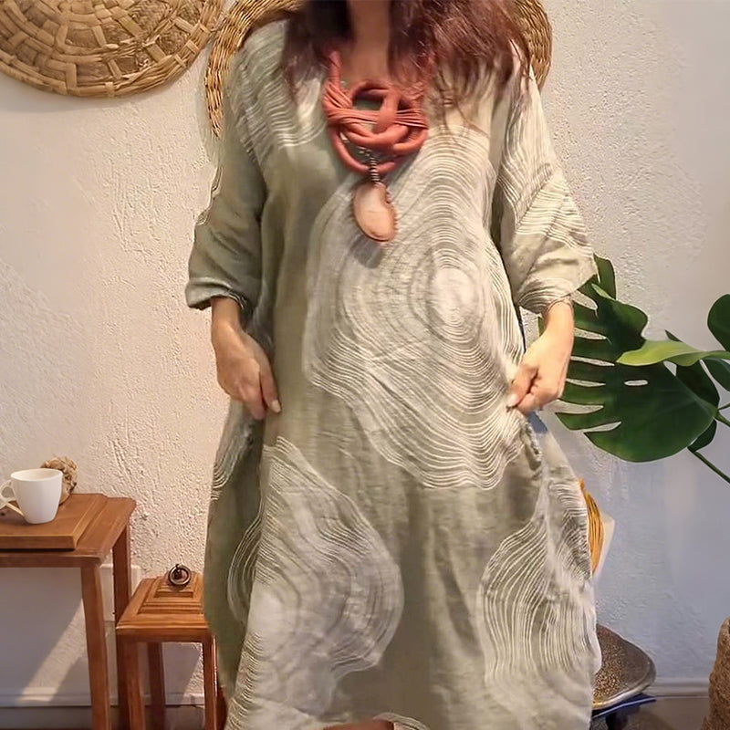 Дамска рокля с V-образно деколте с щампа