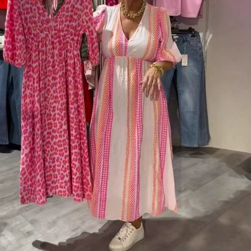 Дамска рокля с V-образно деколте и щампа