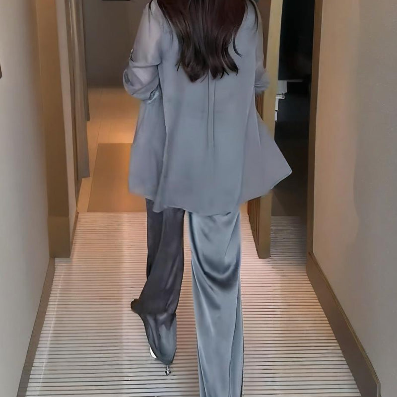 Дамски комплект от 3 части: риза, жилетка и панталони