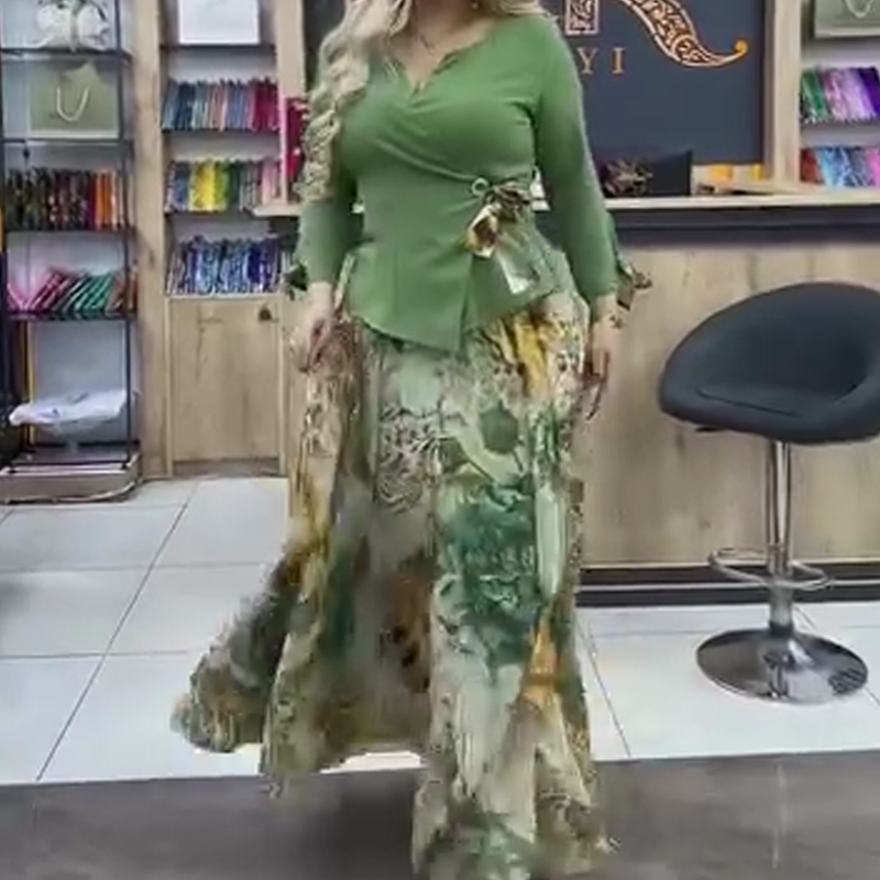 💜Елегантен топ и пола с флорални мотиви, комплект от две части